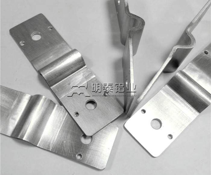 明泰铝业1060铝卷在动力电池软连接中成功应用